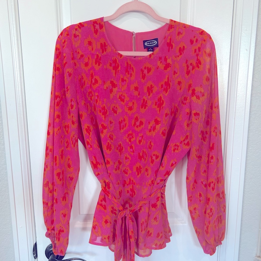 Peplum style tie waist blouse with belt